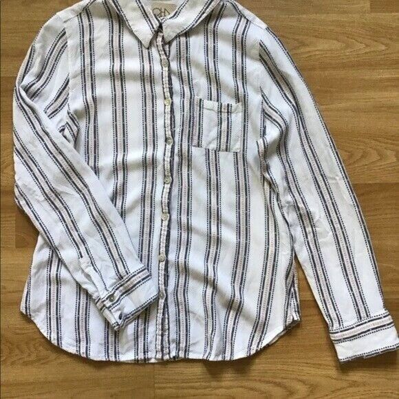 Chaser button down long sleeve white Top Size Medium. - Picture 2 of 5